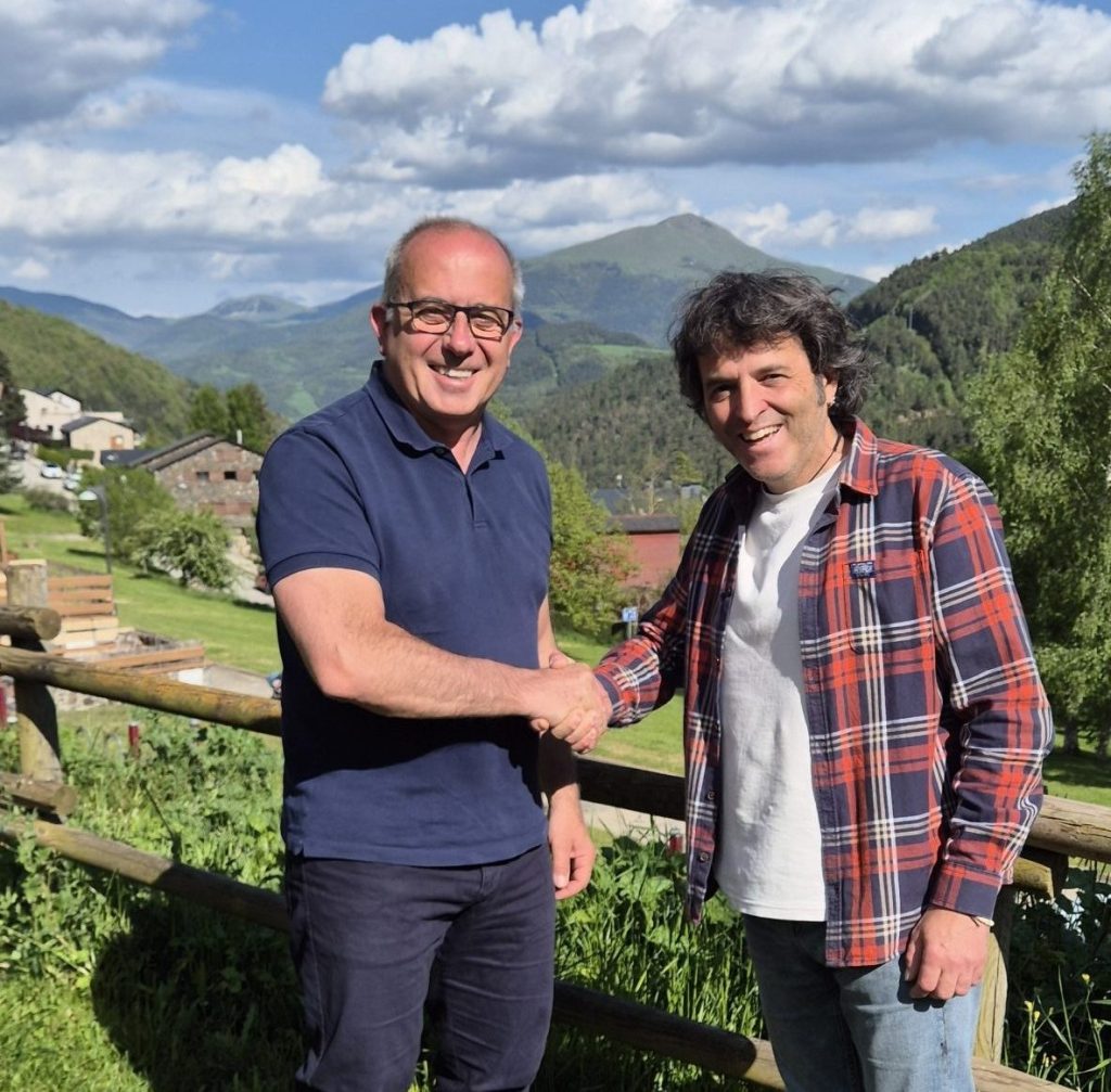 Acord de col·laboració entre Micropobles i Fires Catalanes per enfortir la divulgació d’iniciatives i activitats de l’entitat i els municipis associats