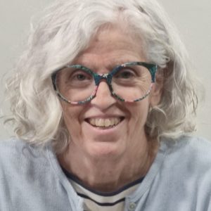 Primer pla de Núria Albà somrient