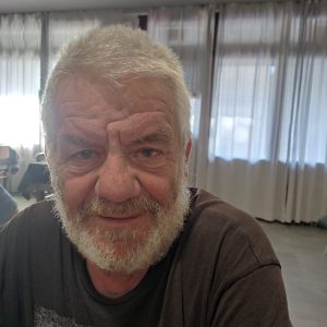 Imatge de pla mitjà de Salvador Tresserra