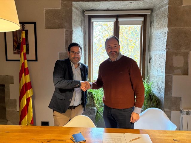 Micropobles i Caixa Enginyers reforcen l’assessorament financer als ajuntaments associats